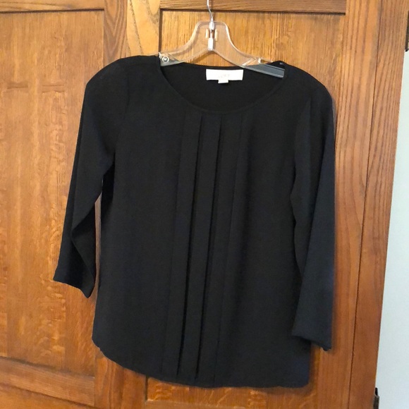 LOFT Tops - LOFT black pleated front top